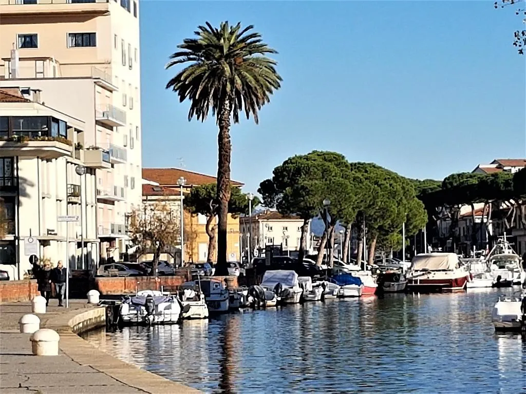 Historical Apartments By Seaside Viareggio