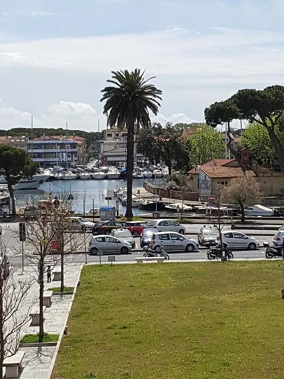 Historical Apartments By Seaside Viareggio